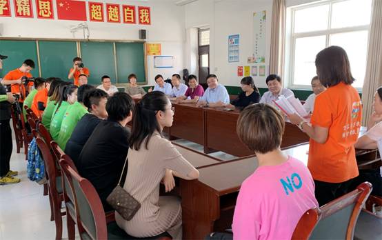 4 座谈会现场